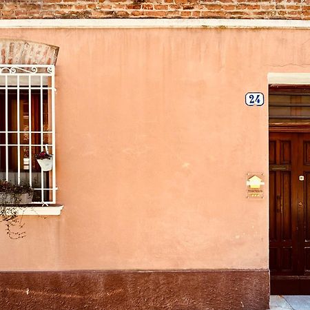フェラーラPrincipe Ranocchio - Casa Nel Centro Storicoアパートメント エクステリア 写真